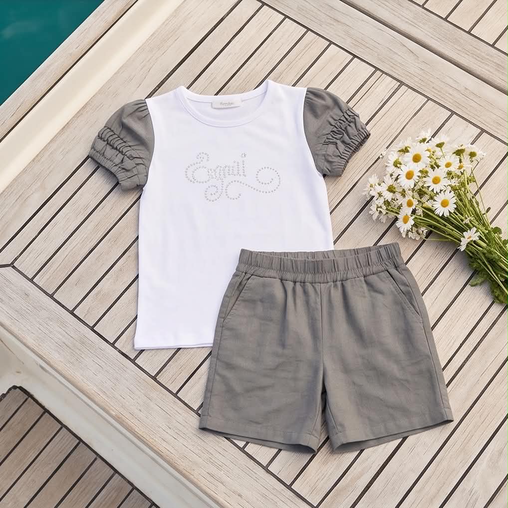 🌿 Olive Grace Set | Λευκό και λαδί λινό σετ με ιδιαίτερα μανίκια