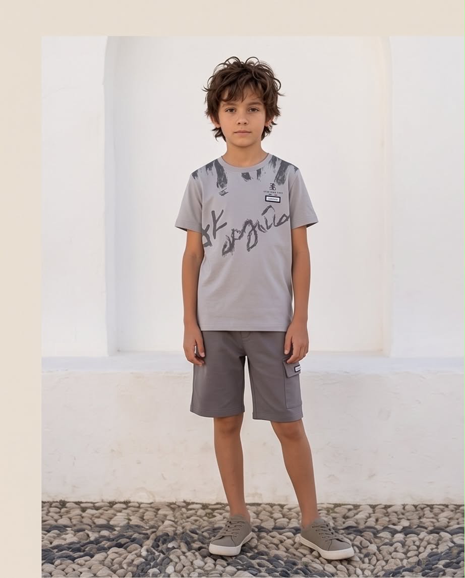 Urban Grey Cargo | Καθημερινό σετ με γκρι μπλούζα & βερμούδα