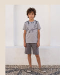 Urban Grey Cargo | Καθημερινό σετ με γκρι μπλούζα & βερμούδα