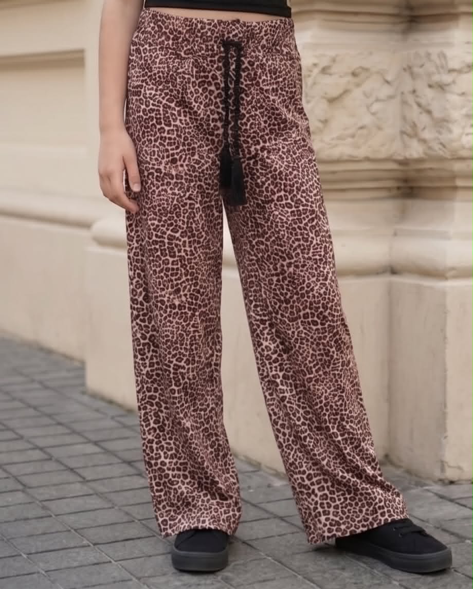 🖤 Wild Chic Set | Fashion σετ με μαύρο crop top και λεοπάρ παντελόνα